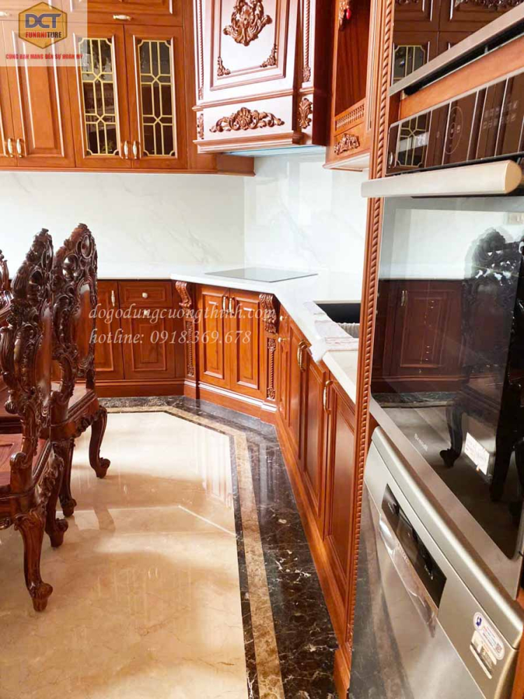 Mẫu tủ bếp cổ điển gỗ gõ đỏ TB54